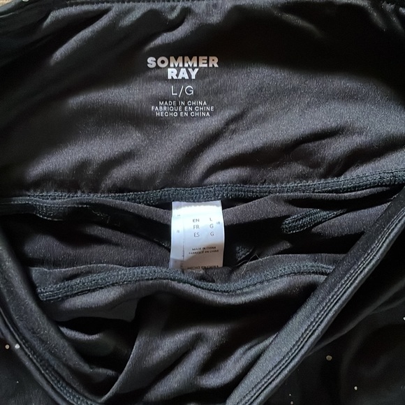 Sommer Ray foil star leggings - Picture 3 of 7